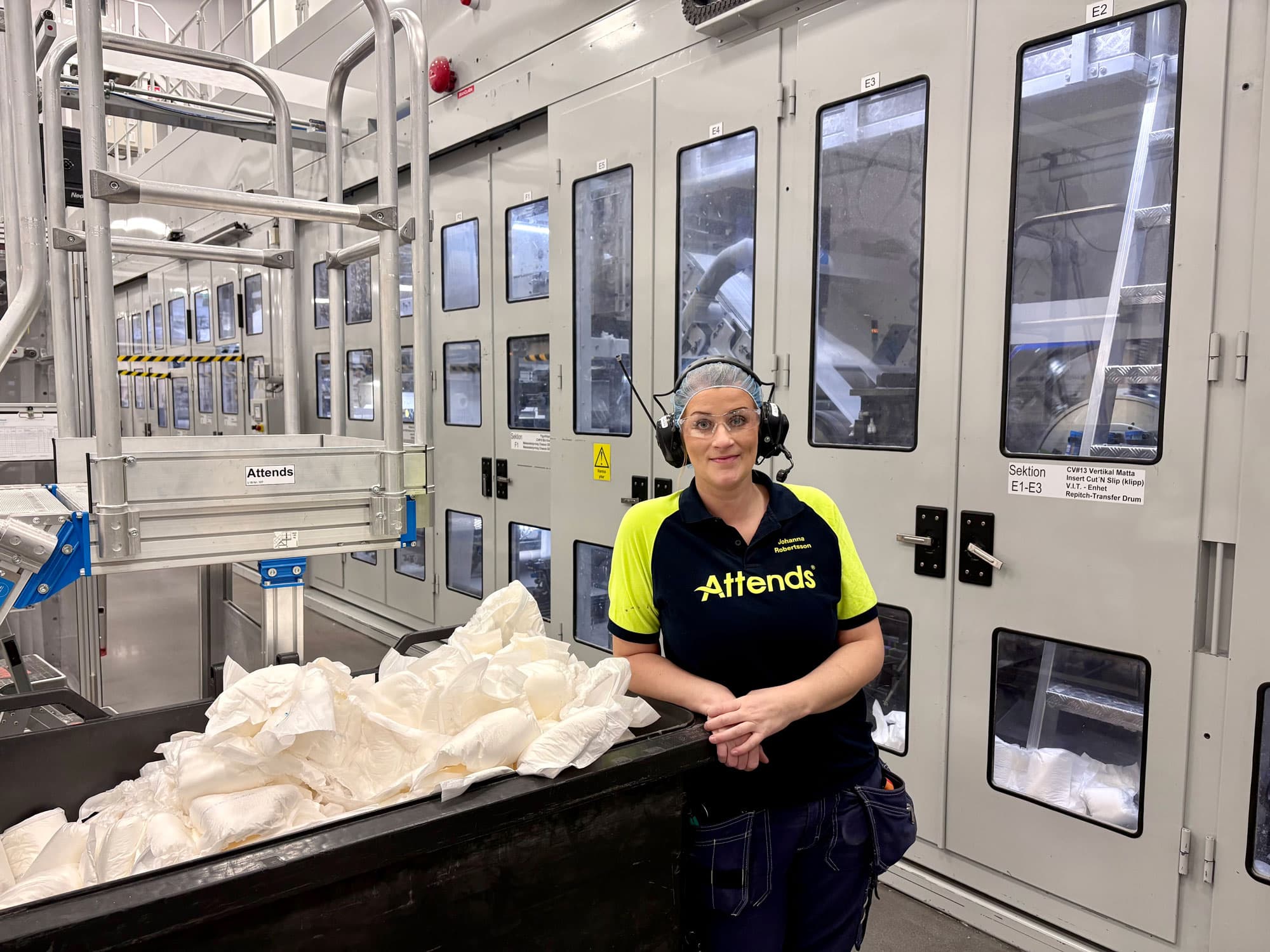 ”Jag vill vara med och försöka förbättra just Aneby”, säger industriarbetaren och socialdemokraten Johanna Robertsson.